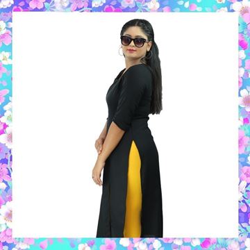 Princess line cut open black color top