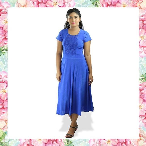 Picture of Short sleeve short frock with lace