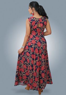 Picture of Backside Designed Round Necked Sleeveless Maxi Dress