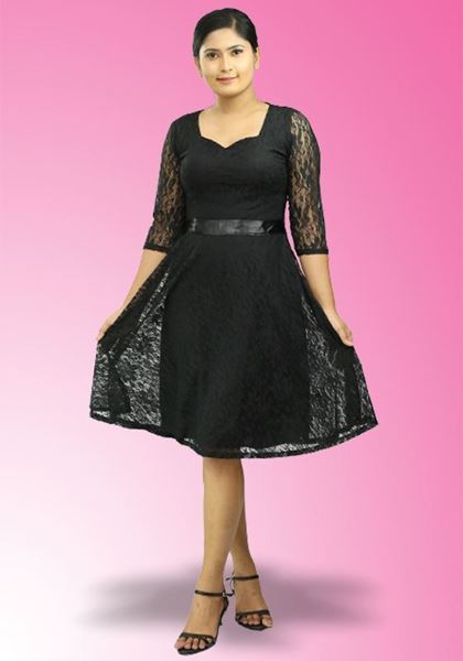 Picture of Sweet Heart Necked Full Lace Short Dress with Three-quarter Sleeves