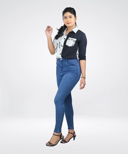 Picture of Front Buttoned Printed Half Sleeve Top