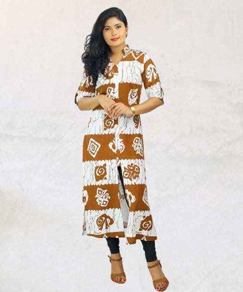 Picture of Printed Designed V-necked Three-quarter Sleeves long top