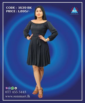 Picture of off shoulder Three Quarter Sleeves Short Frock