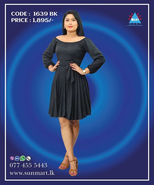 Picture of off shoulder Three Quarter Sleeves Short Frock